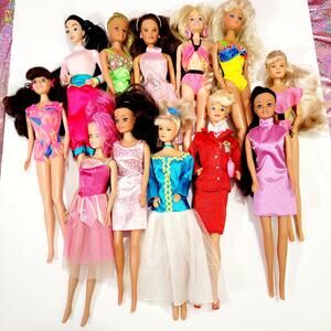 Large Lot 90s Barbie Clone Fashion Dolls Totsy Kid Kore Steffie Love TNT Waists